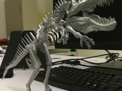 恐龙全身骨架模型